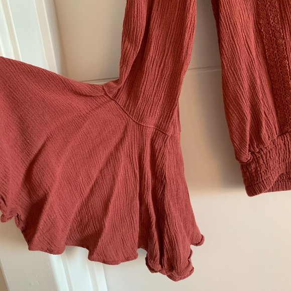 Express Coral Butterfly Sleeve Blouse - Picture 4 of 4